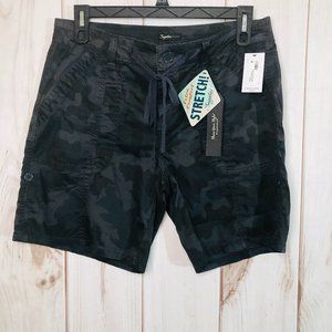 Supplies by Unionbay Women's Marty Convertible Roll Up Cargo Shorts Camo Size 12